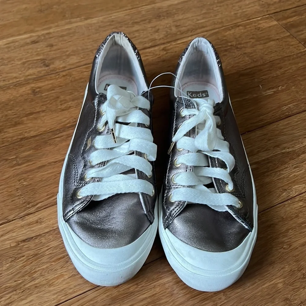 KATE SPADE KEDS Metallic Gray Sneaker sz 9